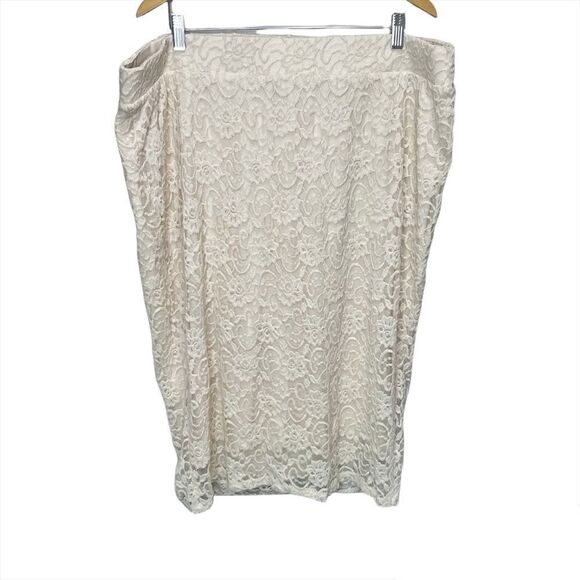 TORRID Women's Beige Lace Overlay Midi Skirt Size 3 - Picture 5 of 9